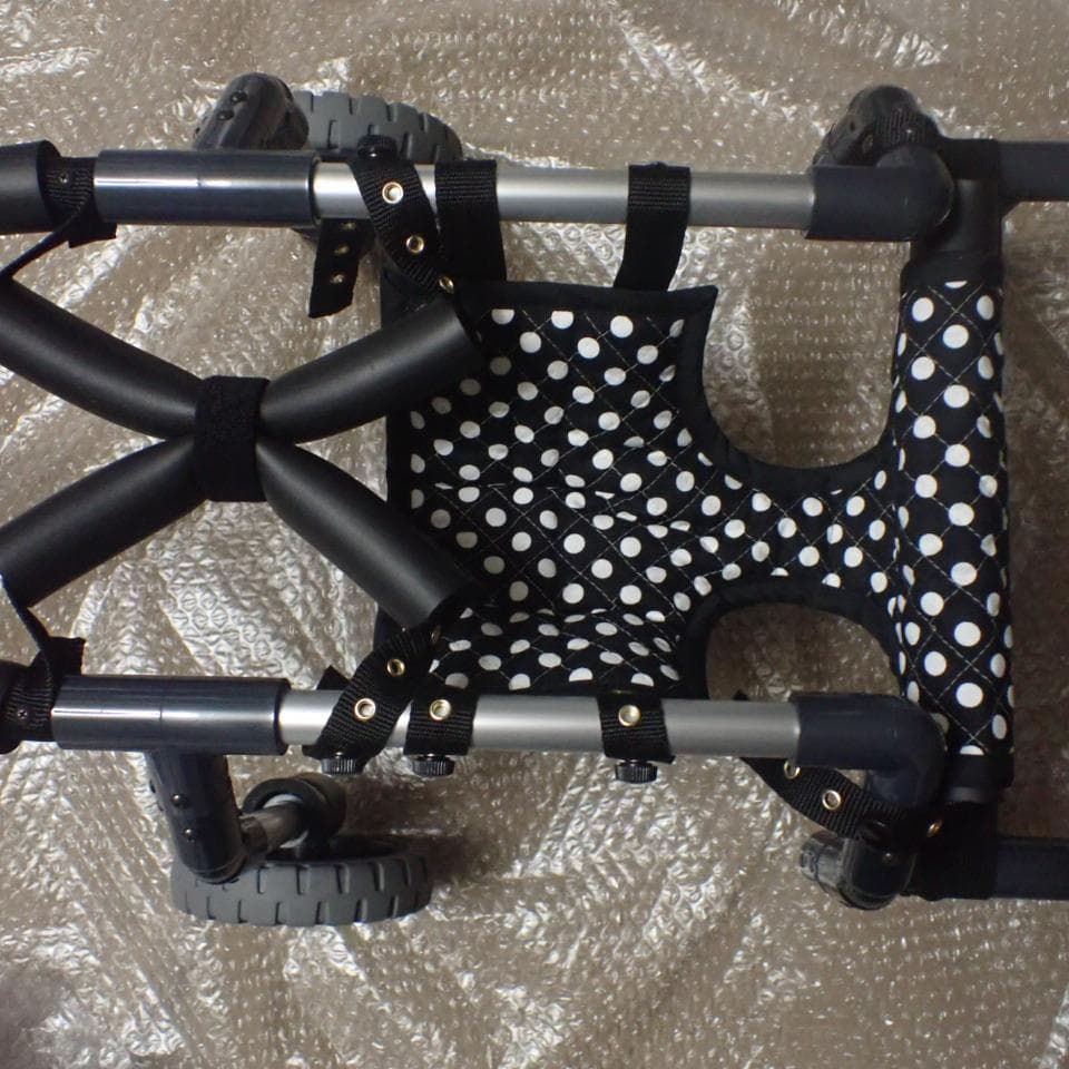 チワワ用　小型犬4輪歩行器　犬用車椅子　手押し棒