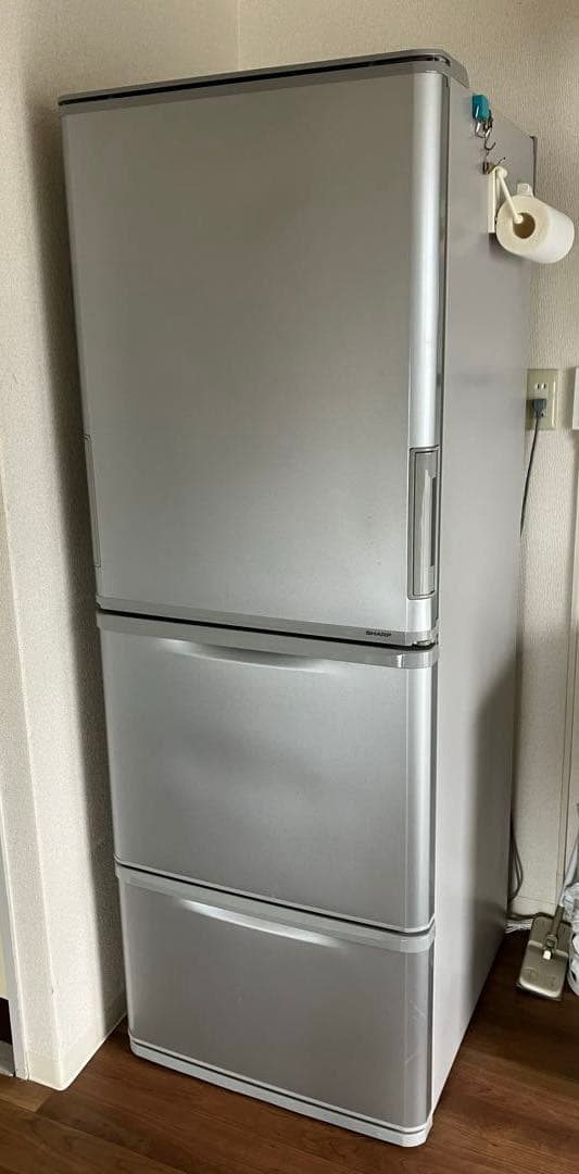 V*m様 どっちもドア★SHARP 3ドア冷蔵庫 SJ-W352E-S