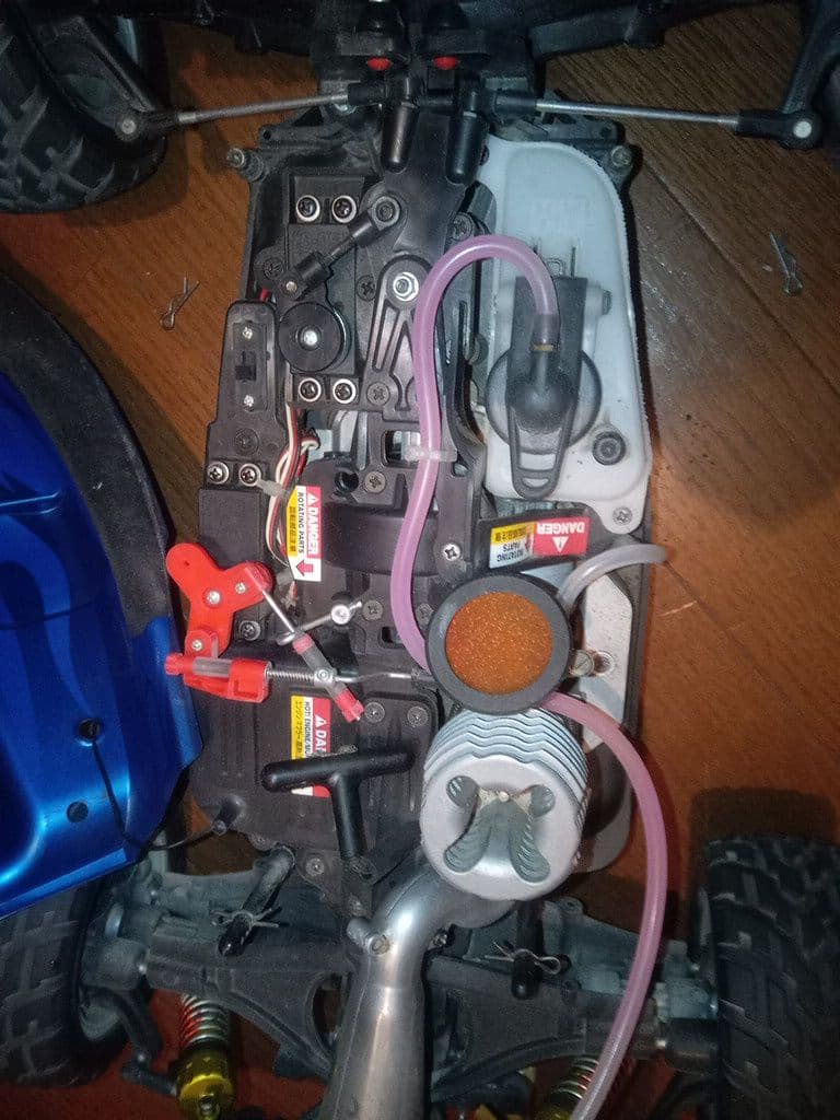 ナイトロサンダー　タミヤ　ラジコン　エンジン　ジャンク品　パーツ付き