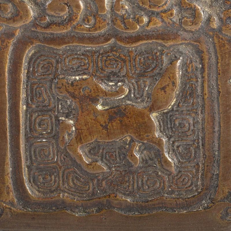 中国　大明宣徳年製款　古銅　神獣摘　神獣文　四方香炉　時代箱付　M　R6824
