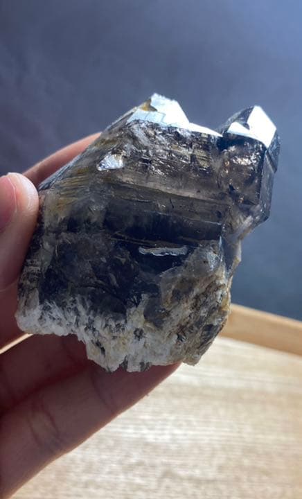 滋賀県田上山産　煙水晶　国産鉱物　標本　原石