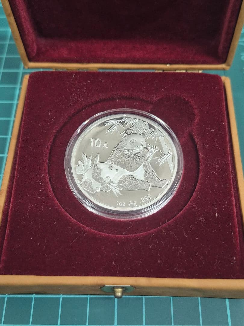 中華人民共和国 パンダ硬貨 10元 2007年