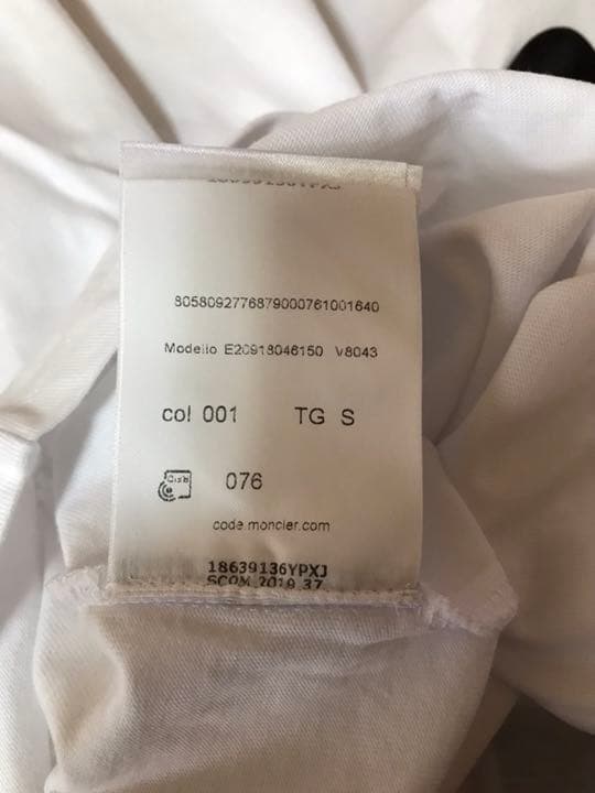 モンクレール Tシャツ Sサイズ