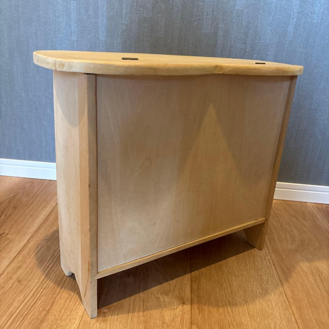 めったにない‼️美しい曲線の木製 ハート型天板 収納キャビネット