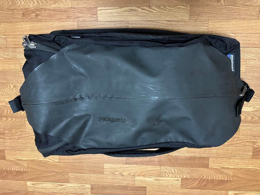 パタゴニア オーバーヘッド・シェッド キャリーケース スーツケース 2輪　黒