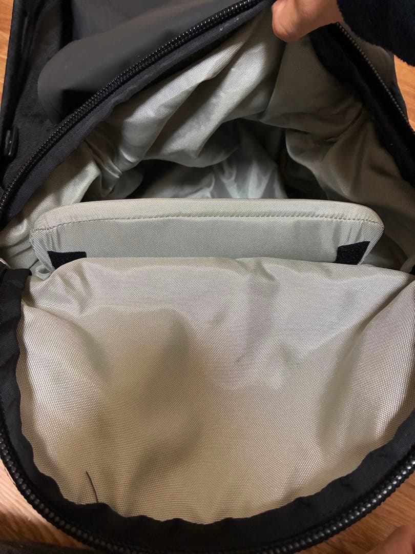 パタゴニア オーバーヘッド・シェッド キャリーケース スーツケース 2輪　黒