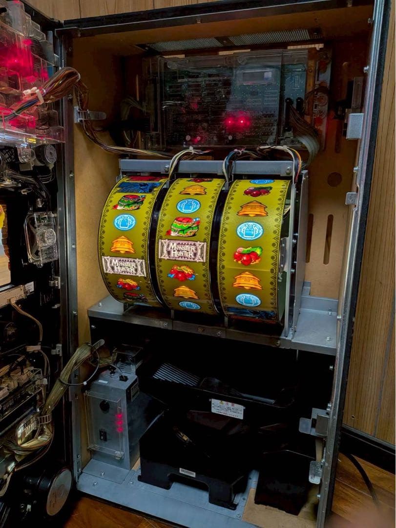 【送料無料】☆名機☆ モンスターハンター 月下雷鳴 実機