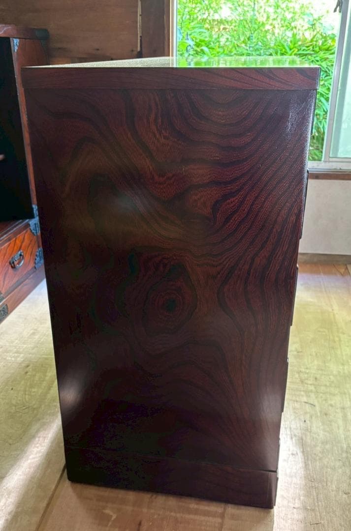 美品　岩谷堂箪笥　桜2号　欅材　漆塗り　和箪笥　古家具　インテリア　収納箪笥