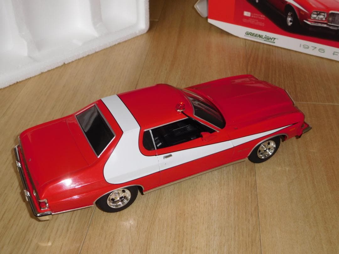 STARSKY & HUTCH 1976トリノ 1/18 GREEN LIGHT