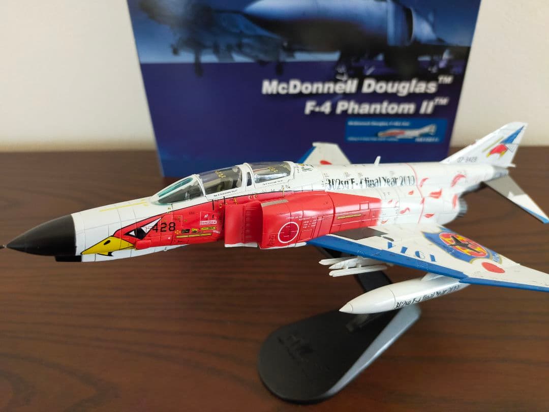 ホビーマスター 1/72 F-4EJ改 ファントム 302SQ 最終年記念塗装機