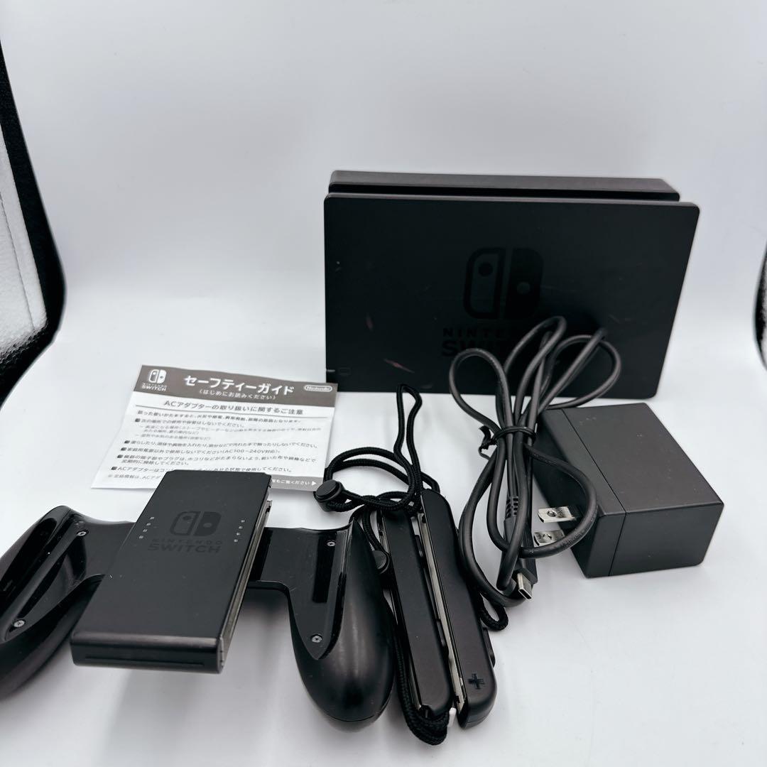 専用予約済み【ほぼ未使用】Nintendo Switch バッテリー強化版 20