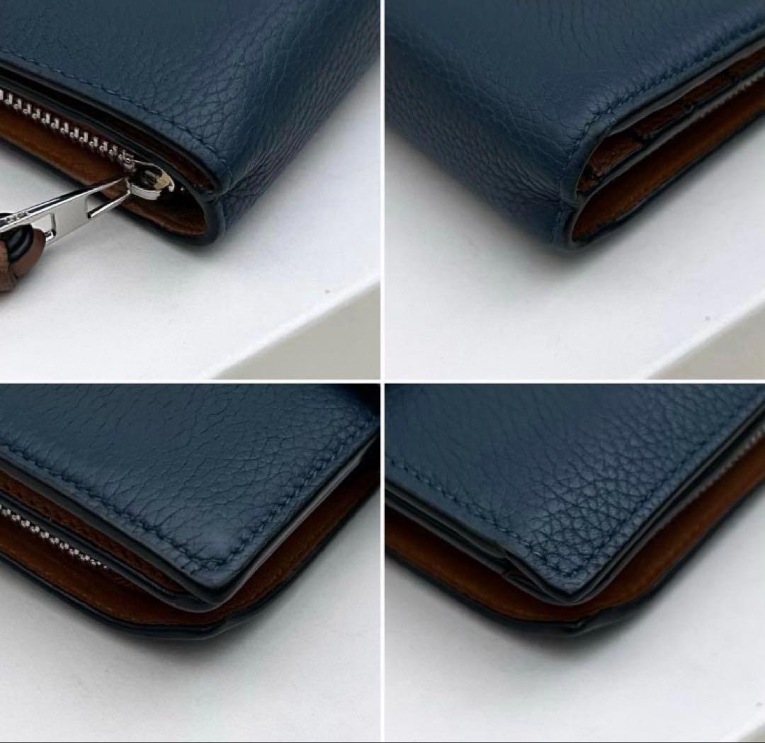 LOEWE ネイビー 二つ折り財布