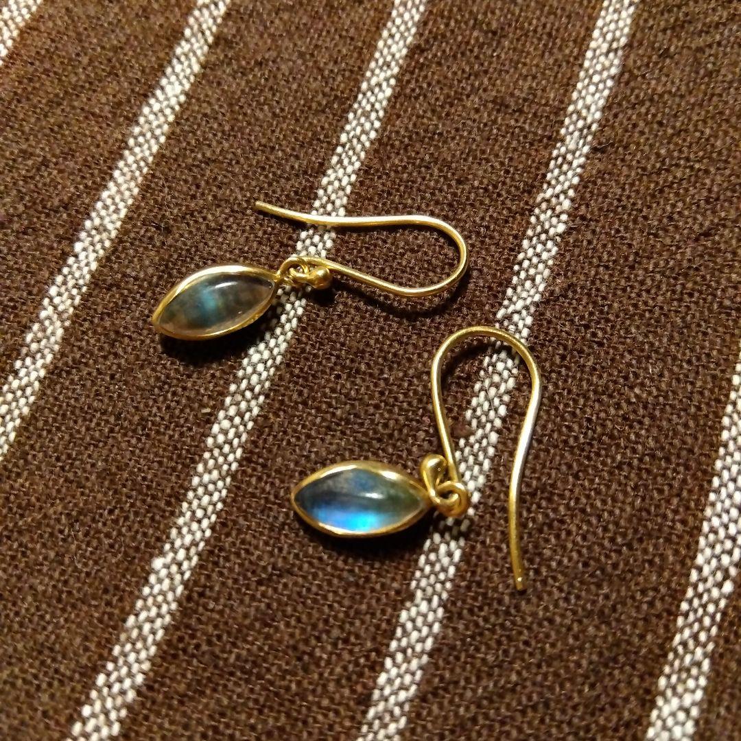 yasuhideono　18Kフックピアス　ムーンストーン　ヤスヒデオノ