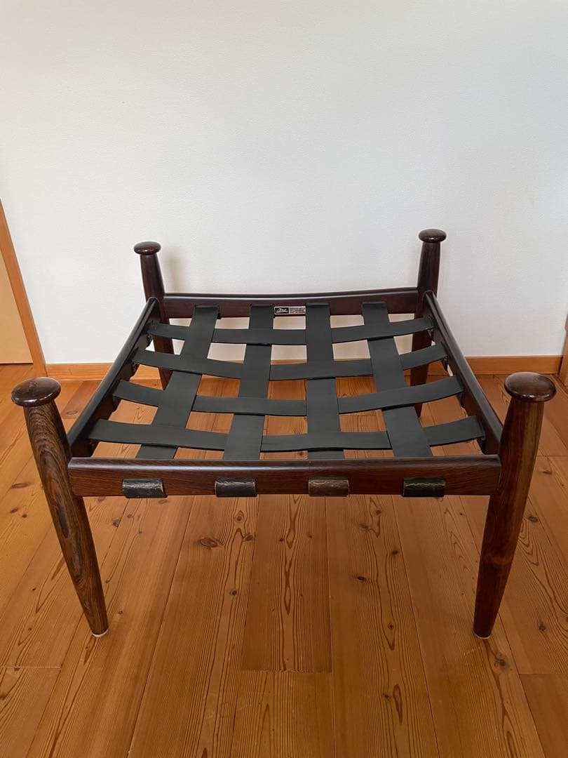 Ire Mobler製 Eric Merthen オットマン ローズウッド