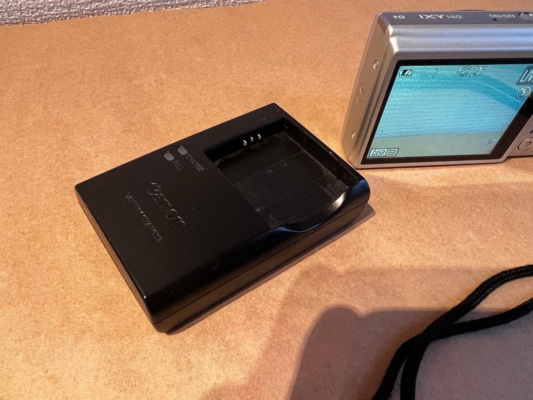 Canon IXY140 中古 箱無し 動作ok