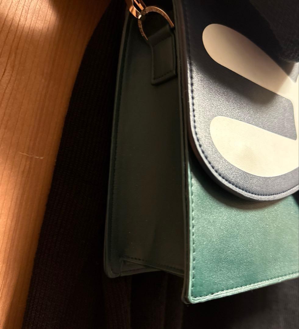 専用　CUNE ウサギフラップショルダーバッグ