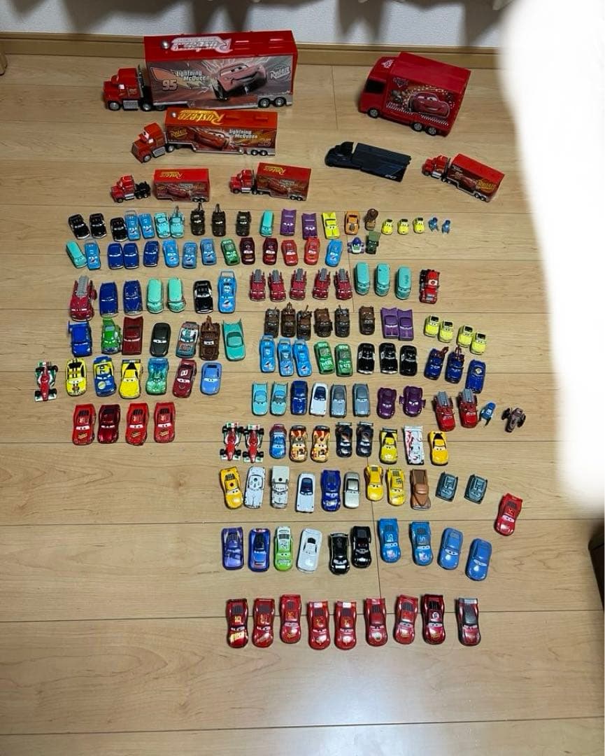 カーズ、ミニカー（ミゲルカーミノ、8番、マック）