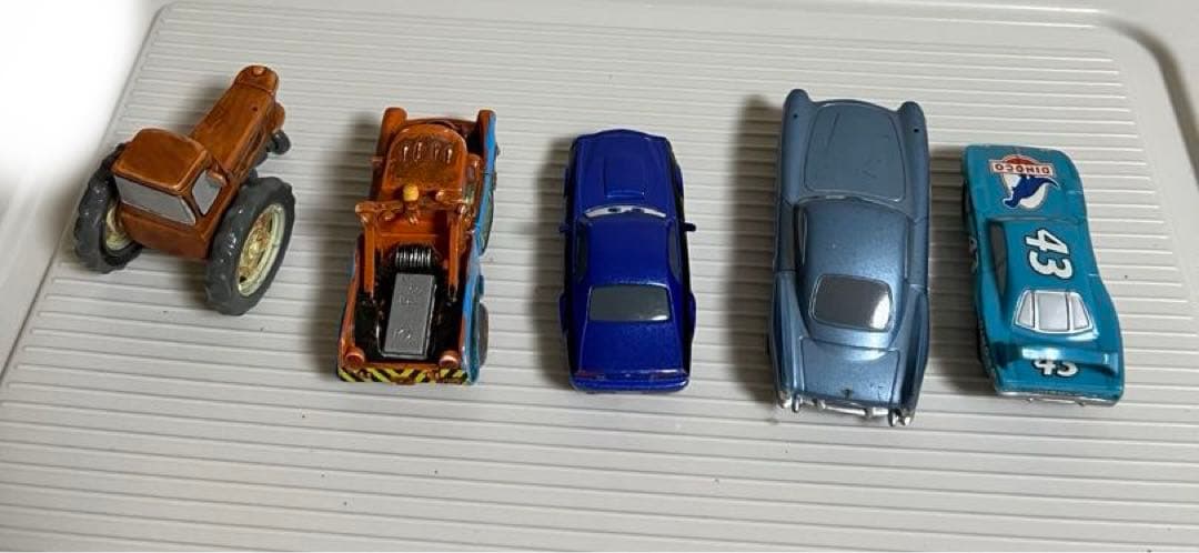 カーズ、ミニカー（ミゲルカーミノ、8番、マック）