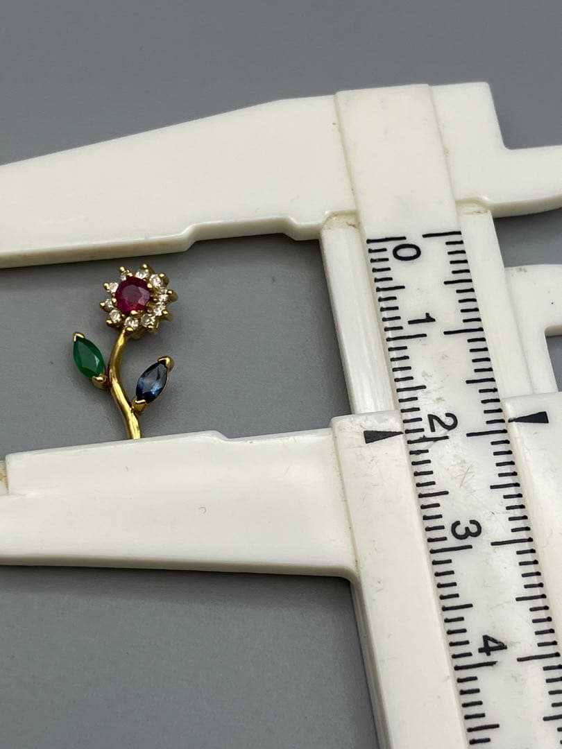 yukiko ⭐️K18 ダイヤモンド　エメラルド　ルビーペンダント