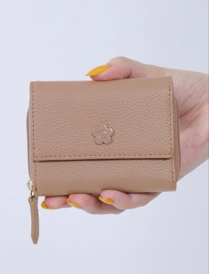 MARY QUANT ペインティングデイジー　ミニウォレット