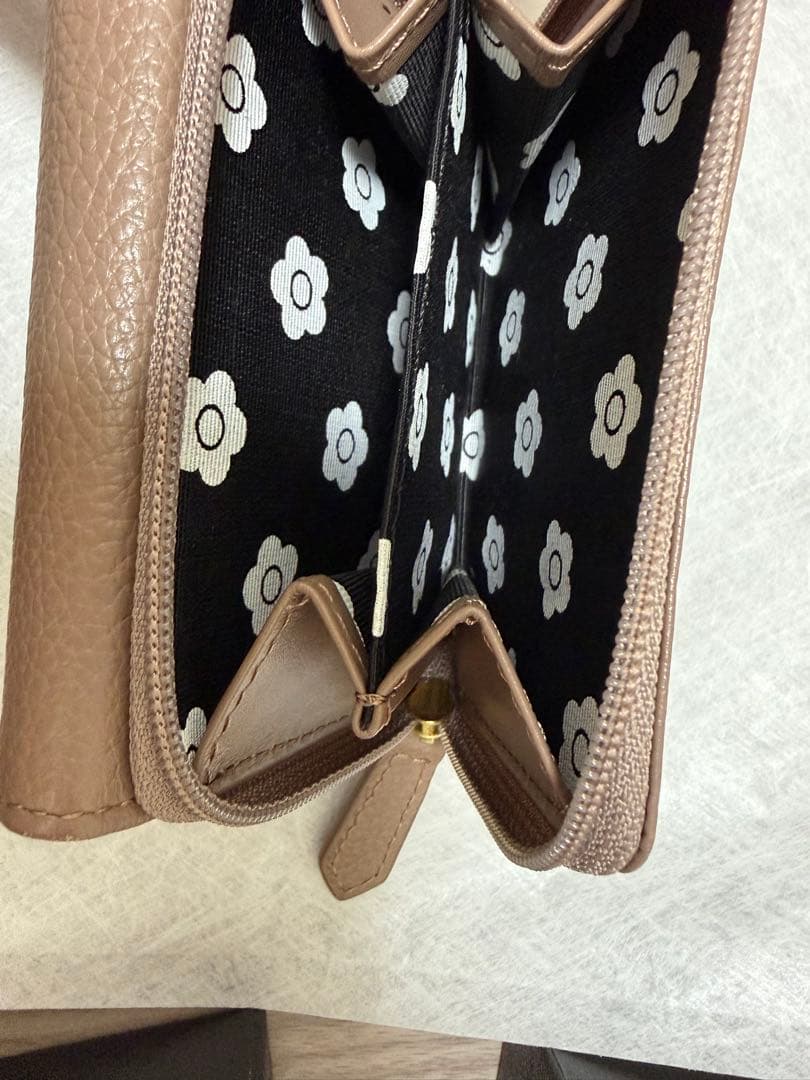 MARY QUANT ペインティングデイジー　ミニウォレット