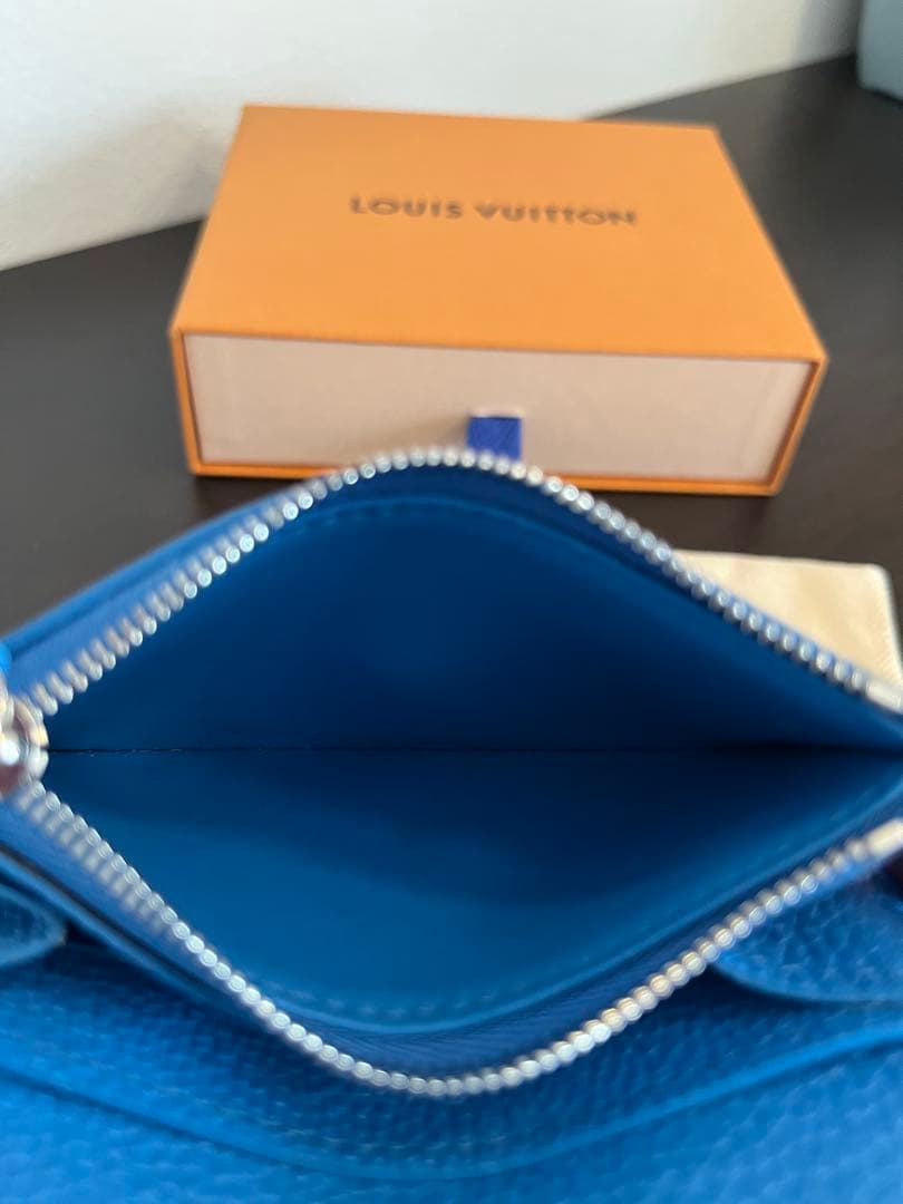 LOUIS VUITTON × 草間彌生 ポルトモネロザリ