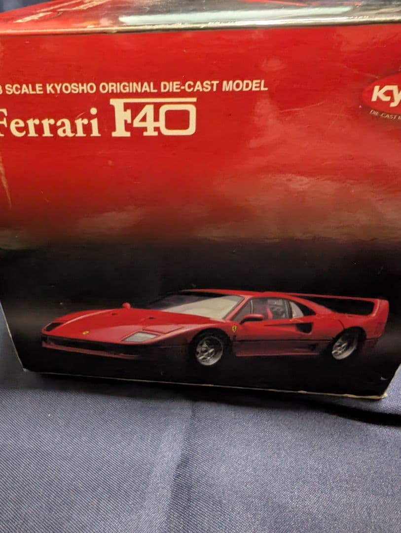 京商　Ferrari F40 1/18　スケールモデル(RED)08411R