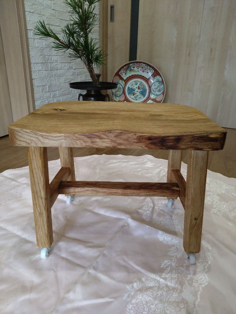 栗の木の椅子➕️カッティングボードのセット　ねこさんになります❕