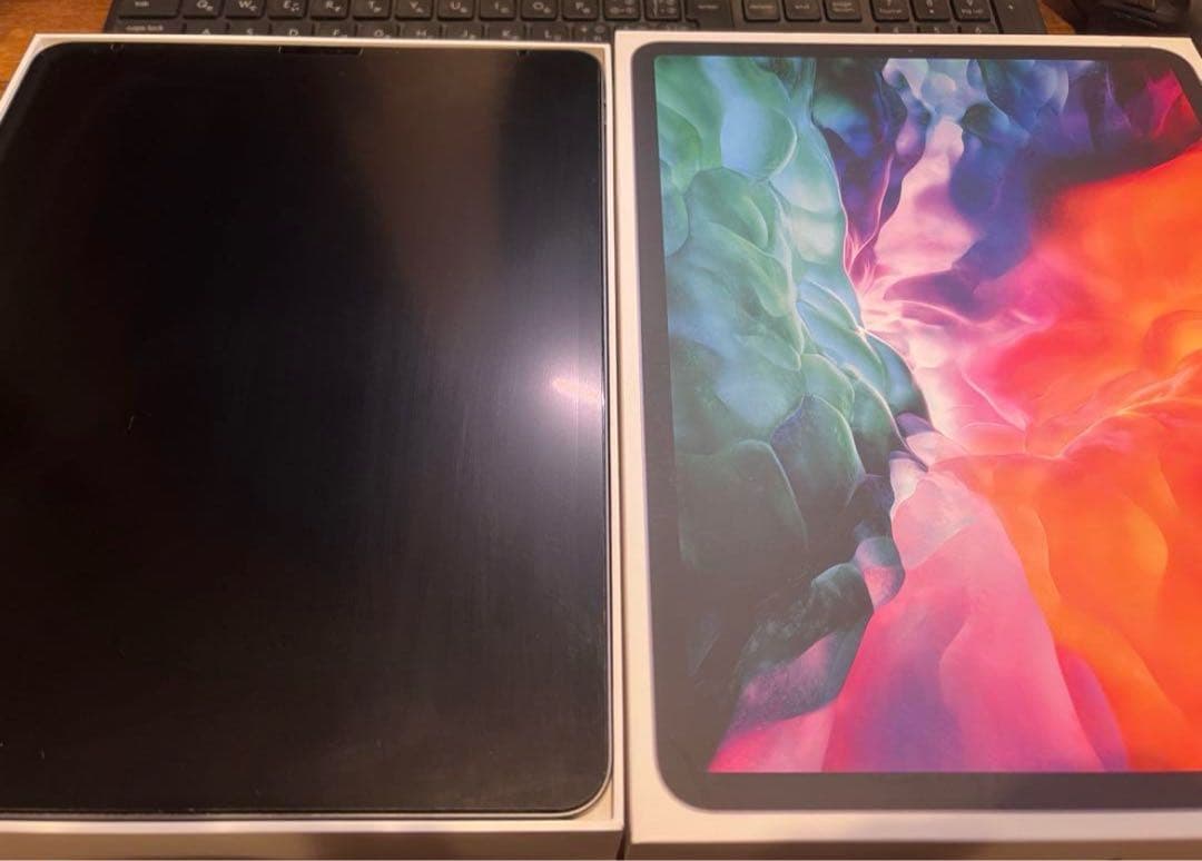 勇*気様 iPadPro12.9インチ 第4世代256GBとおまけ キーボードカ