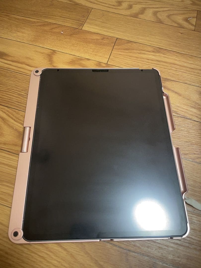 勇*気様 iPadPro12.9インチ 第4世代256GBとおまけ キーボードカ