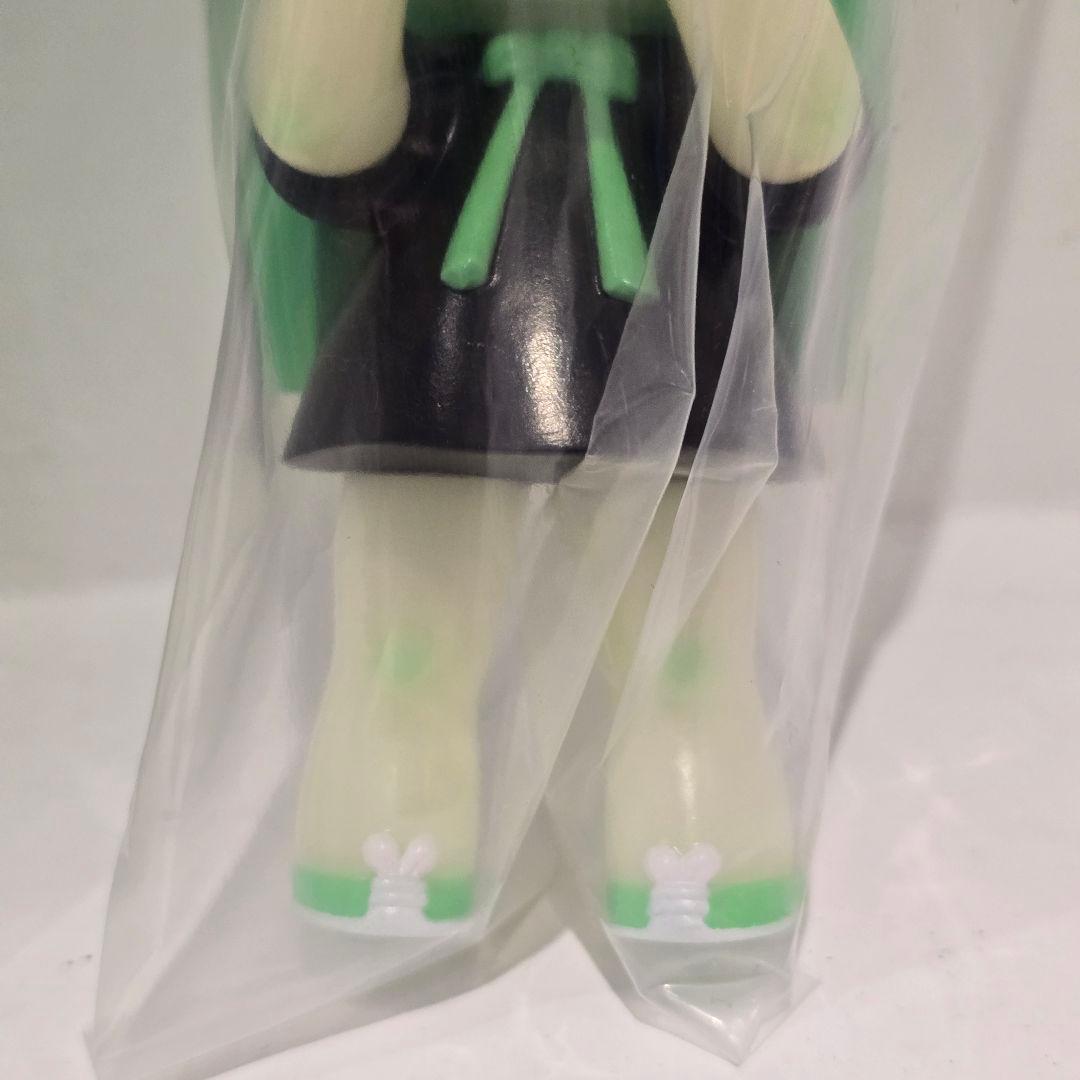 GRAPE BRAIN 台湾限定 にぎるちゃん のりくん ソフビフィギュア 蓄光