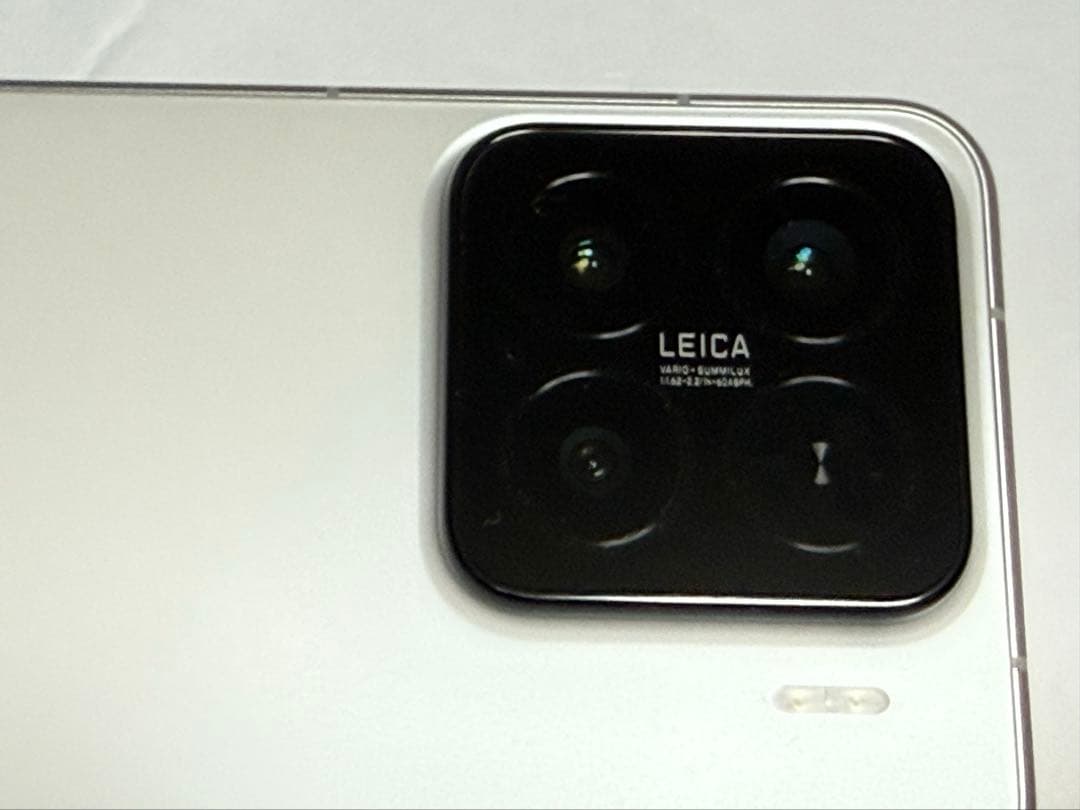 LEICA phone Xiaomi 15 White 250GB ROM美品