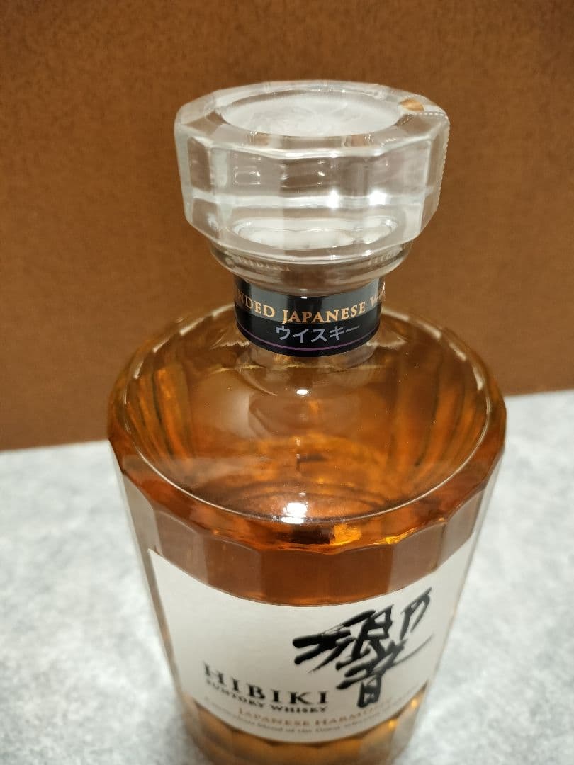 サントリーウイスキー 響 ジャパニーズハーモニー 700ml 新品未開封品