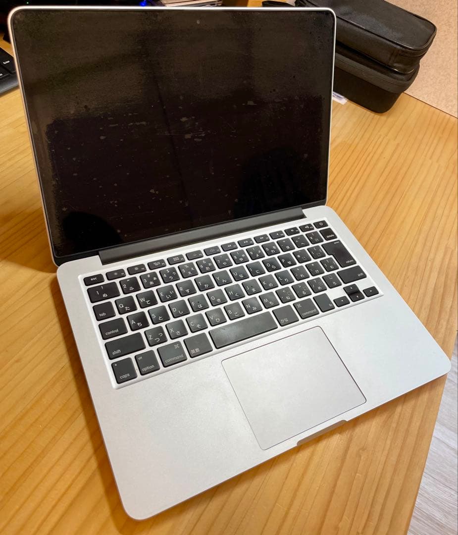 MacBook Pro 13インチ（2015年モデル）です。