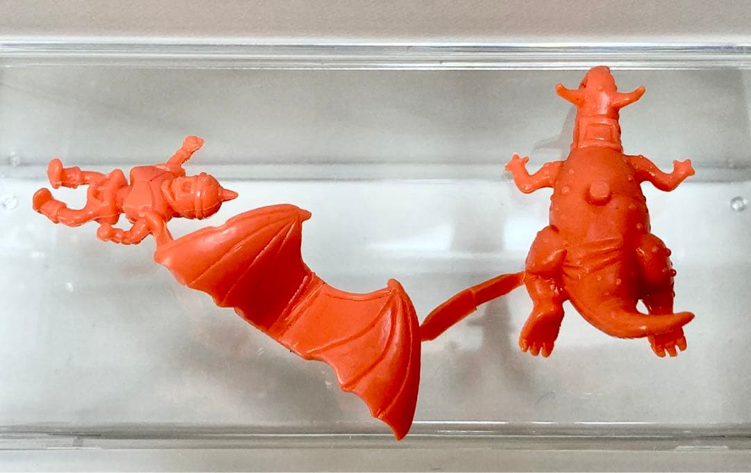 【当時モノ】ドラクエ　消しゴム　ドラゴンライダー　未切り　赤　ドラケシ