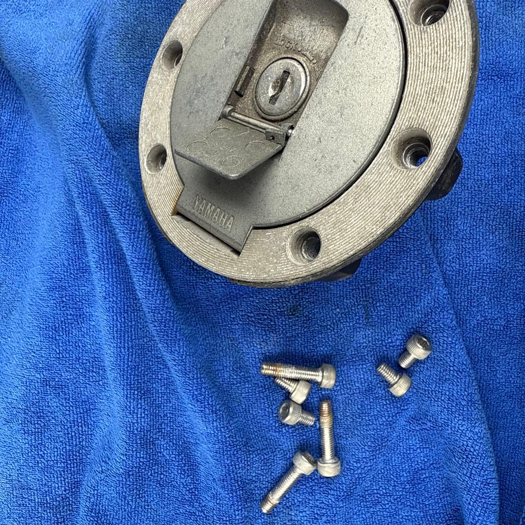 xjr400r2 (4HM) 純正タンク