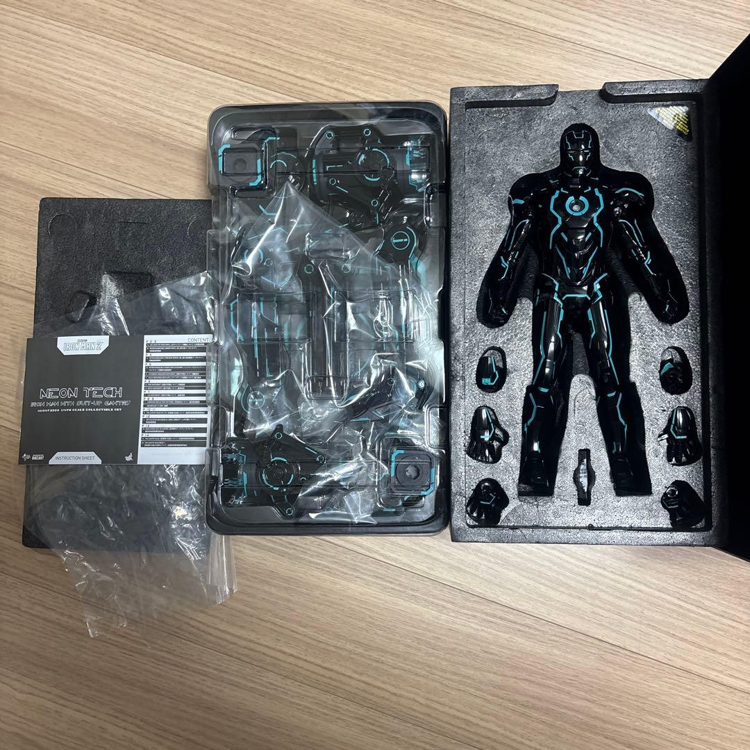 ホットトイズ アイアンマン　マーク4(ネオンテック版)[パワードスーツ装着機付]