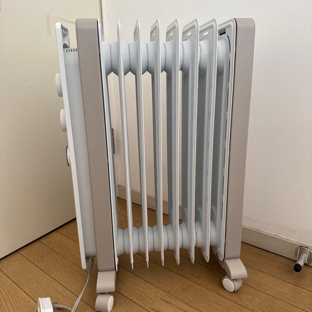 デロンギ オイルヒーターヴェルディカルド　 RHJ21FO812-WH