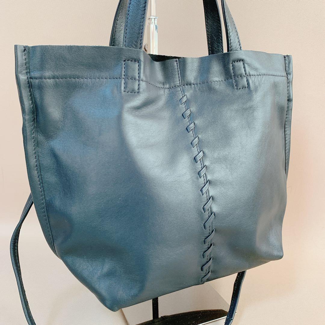 イアパピヨネ センターポイントトートバッグ S《牛革/2way/軽量》ネイビー