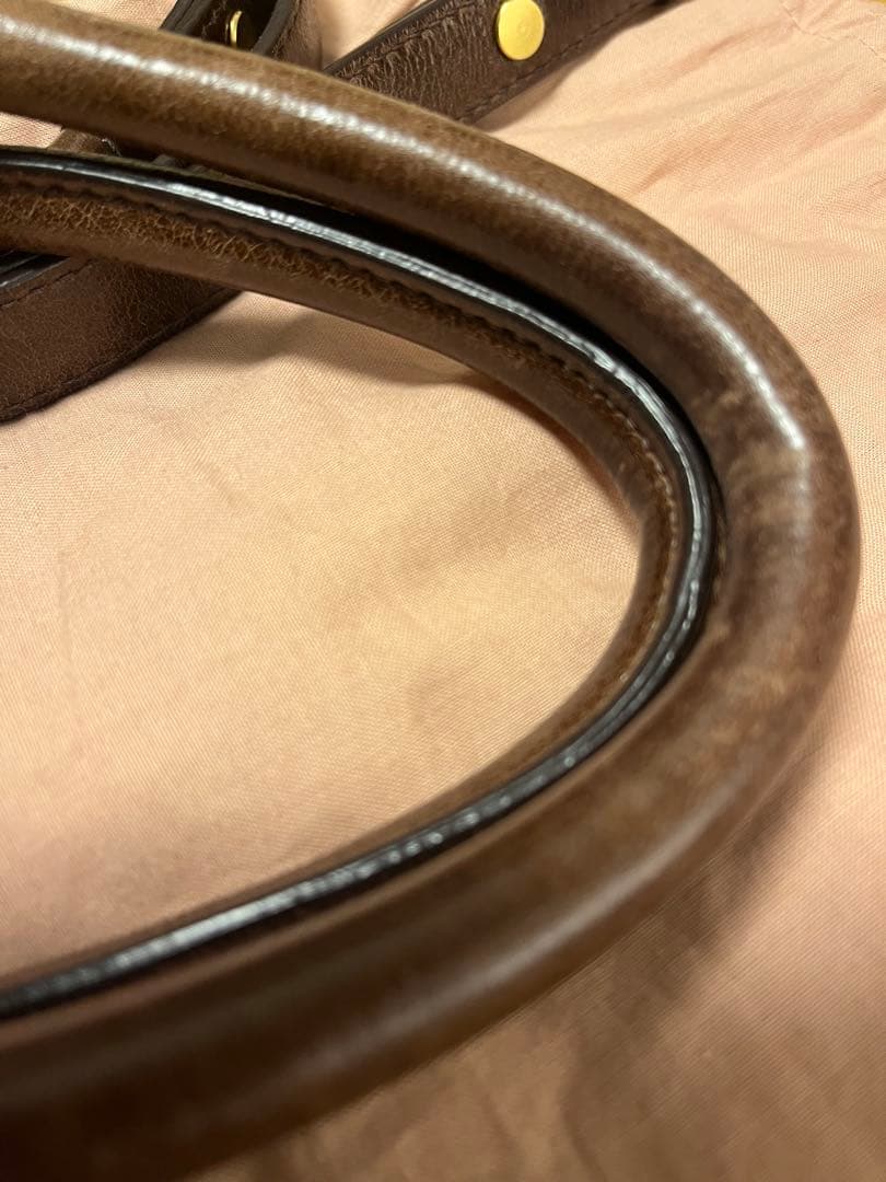 MIU MIU ブラウンレザー ショルダーバッグ