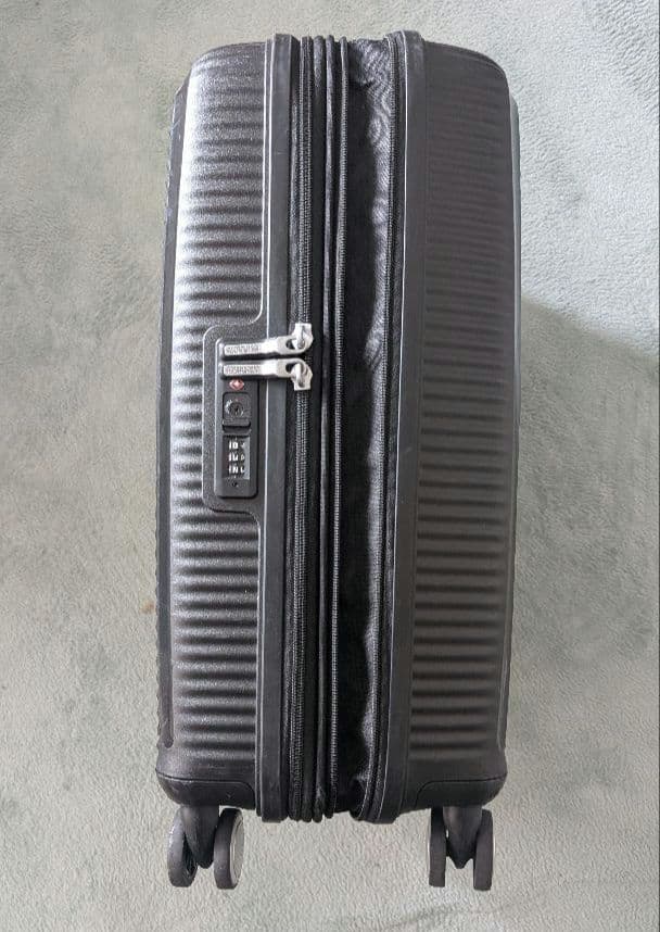 バッグ American Tourister 41L