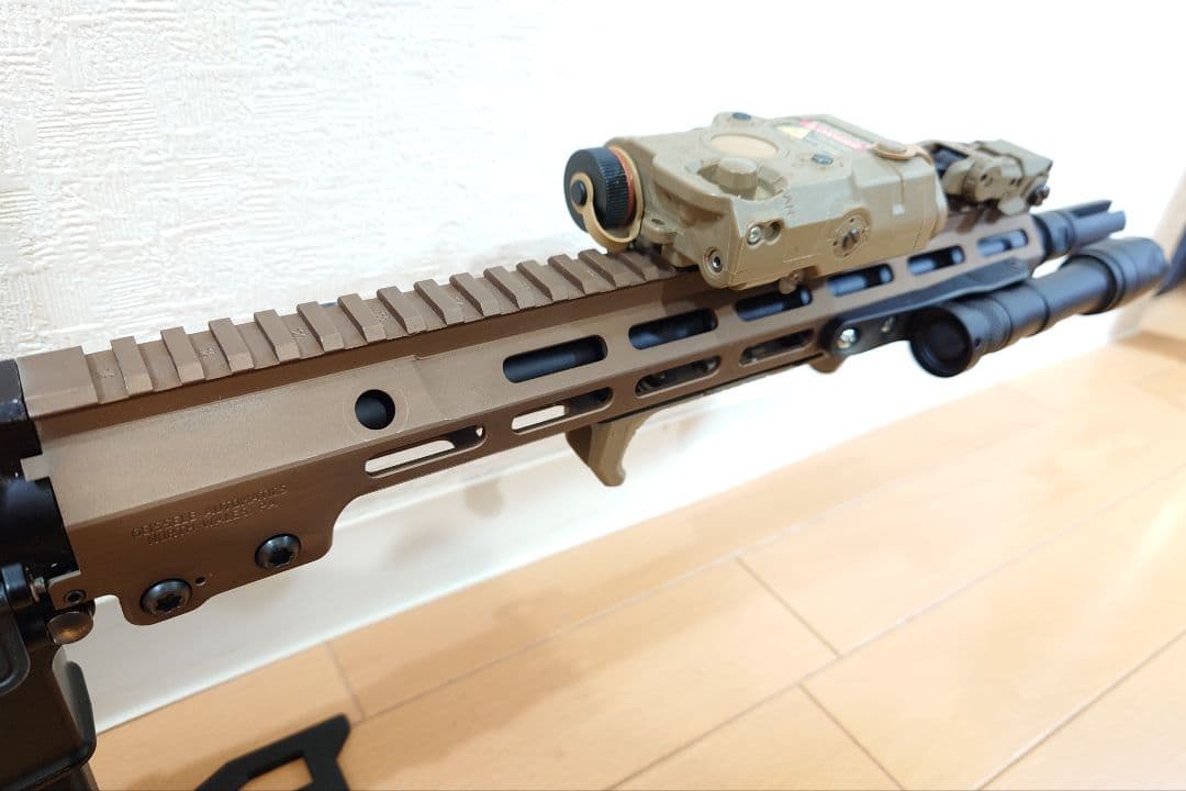 東京マルイ 次世代 M4 電子トリガー TITAN サマコバ