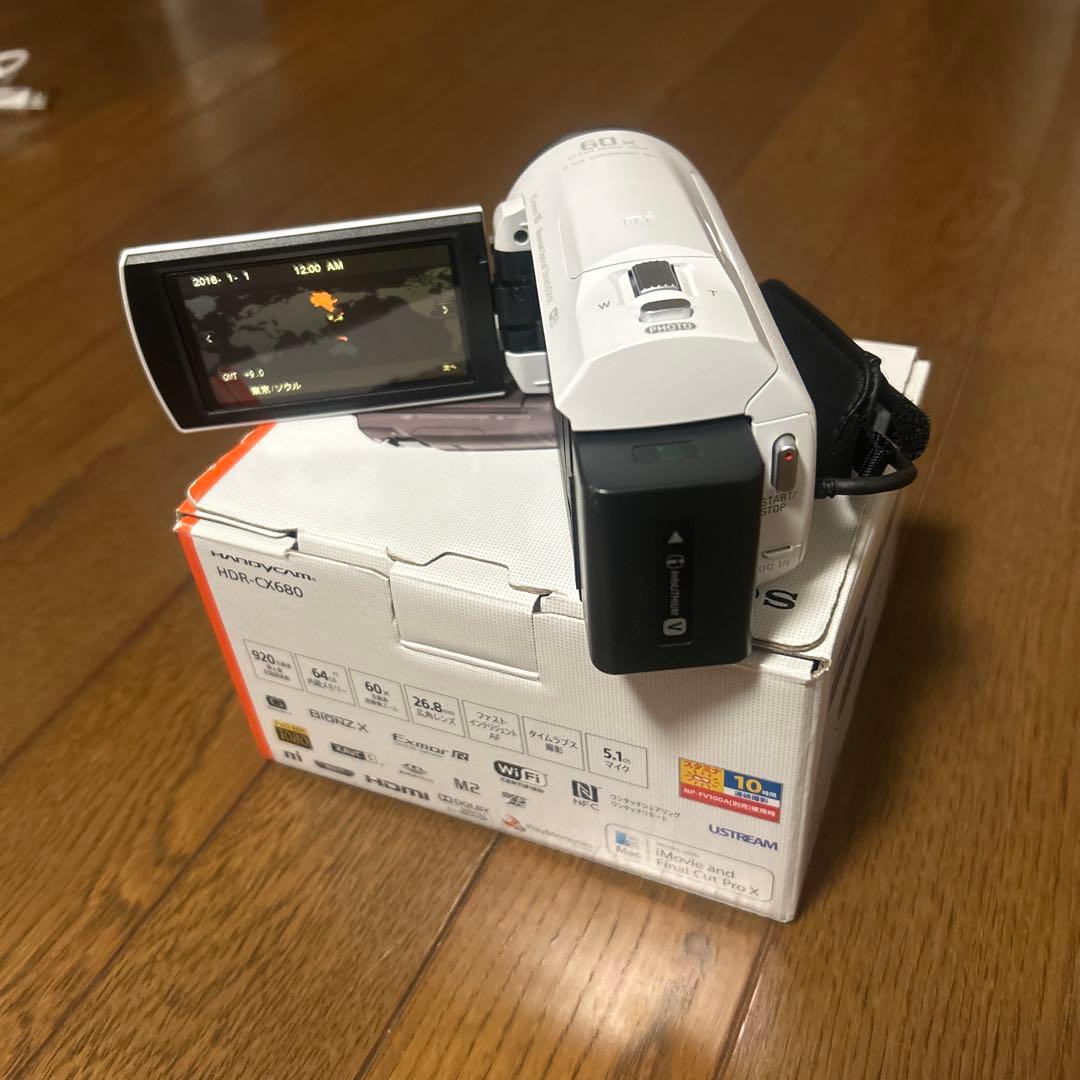 ビデオカメラ　ホワイト　Sony HDR-CX680