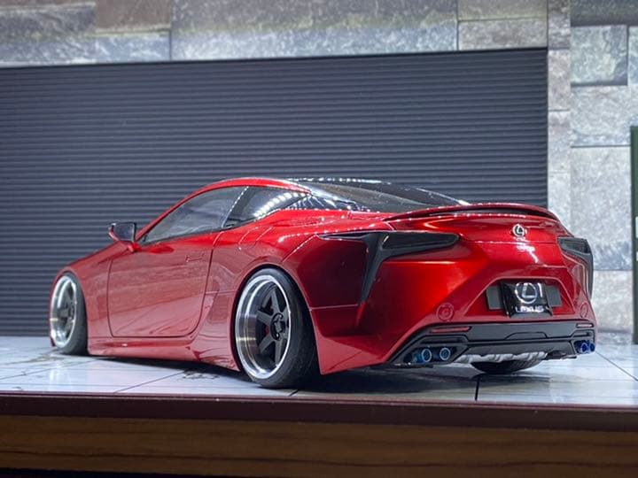 オートアート 1/18レクサス LC500レッドx ダークローズ　カスタム