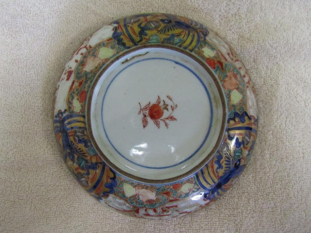 色絵　牡丹雀文稜花中皿　献上手