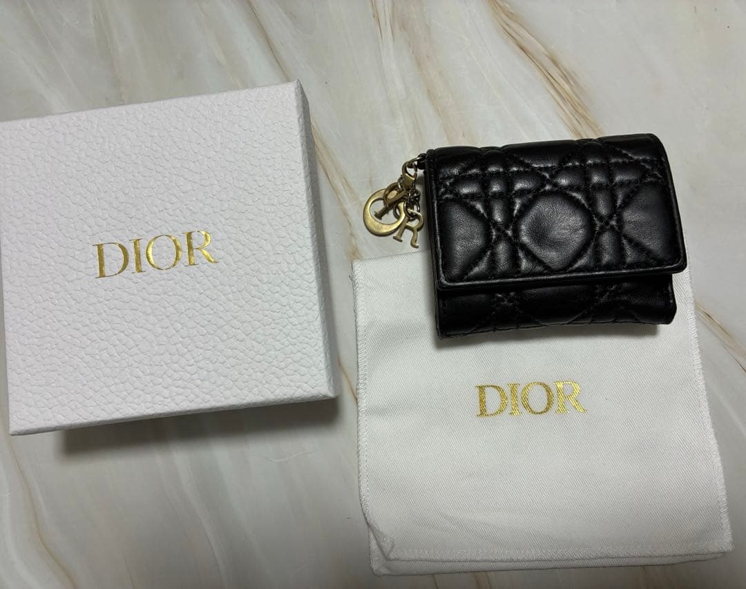 N*A様 Dior ロータスウォレット ブラック 三つ折り財布