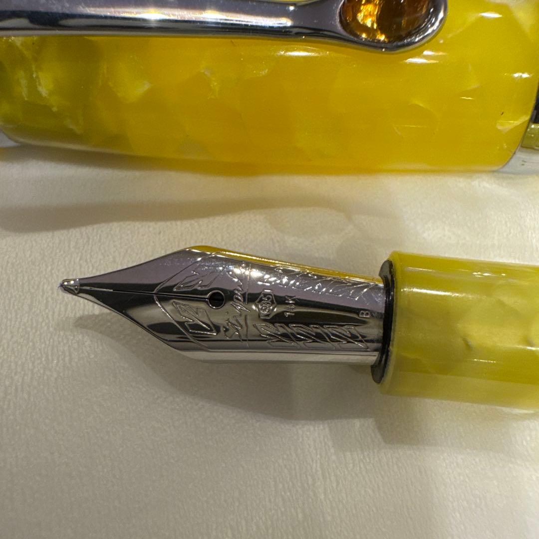 スティピュラ イ・カストーニ シトリン 万年筆