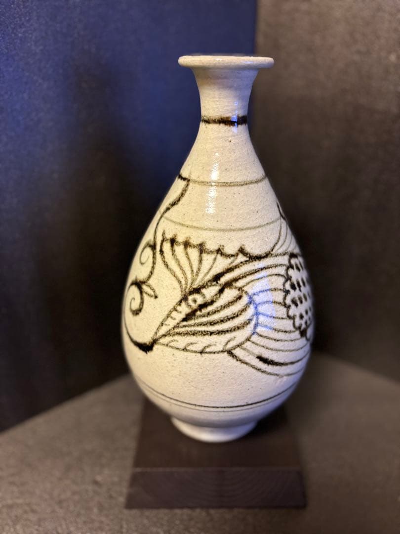 絵刷毛目魚文徳利 鶏龍山遊魚文酒瓶　鉄絵徳利　花瓶　花入　李朝