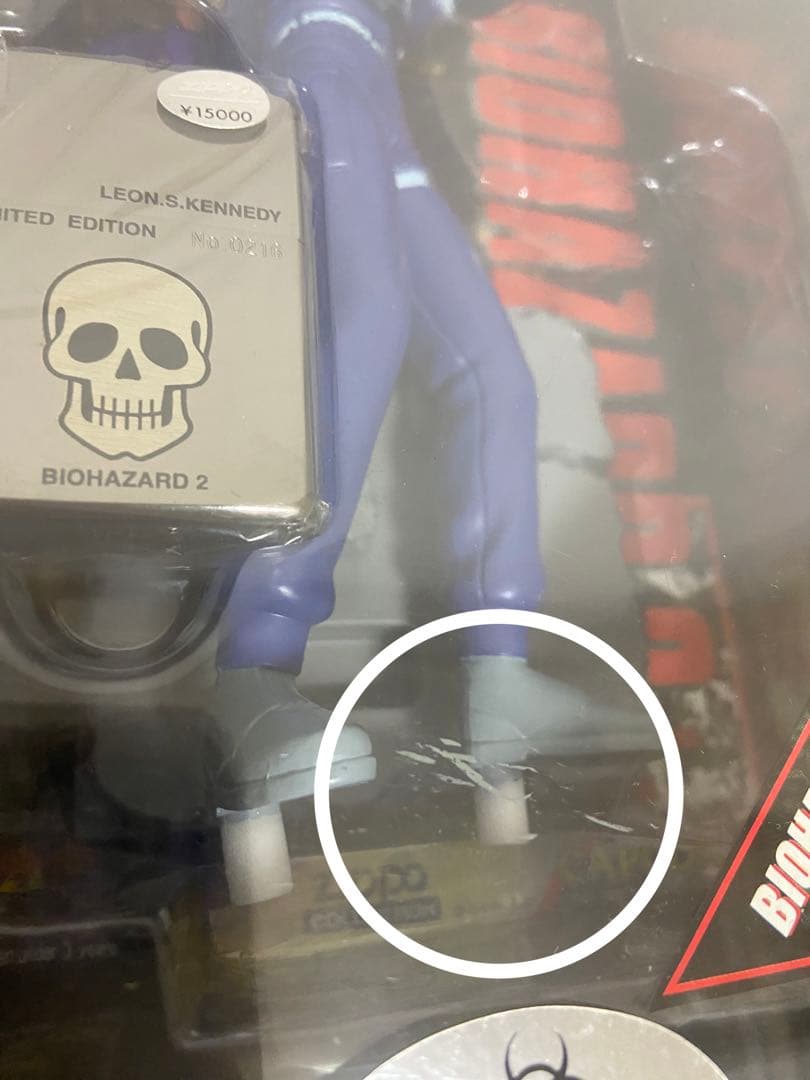 BIOHAZARD2 ZIPPO付きフィギュア2体