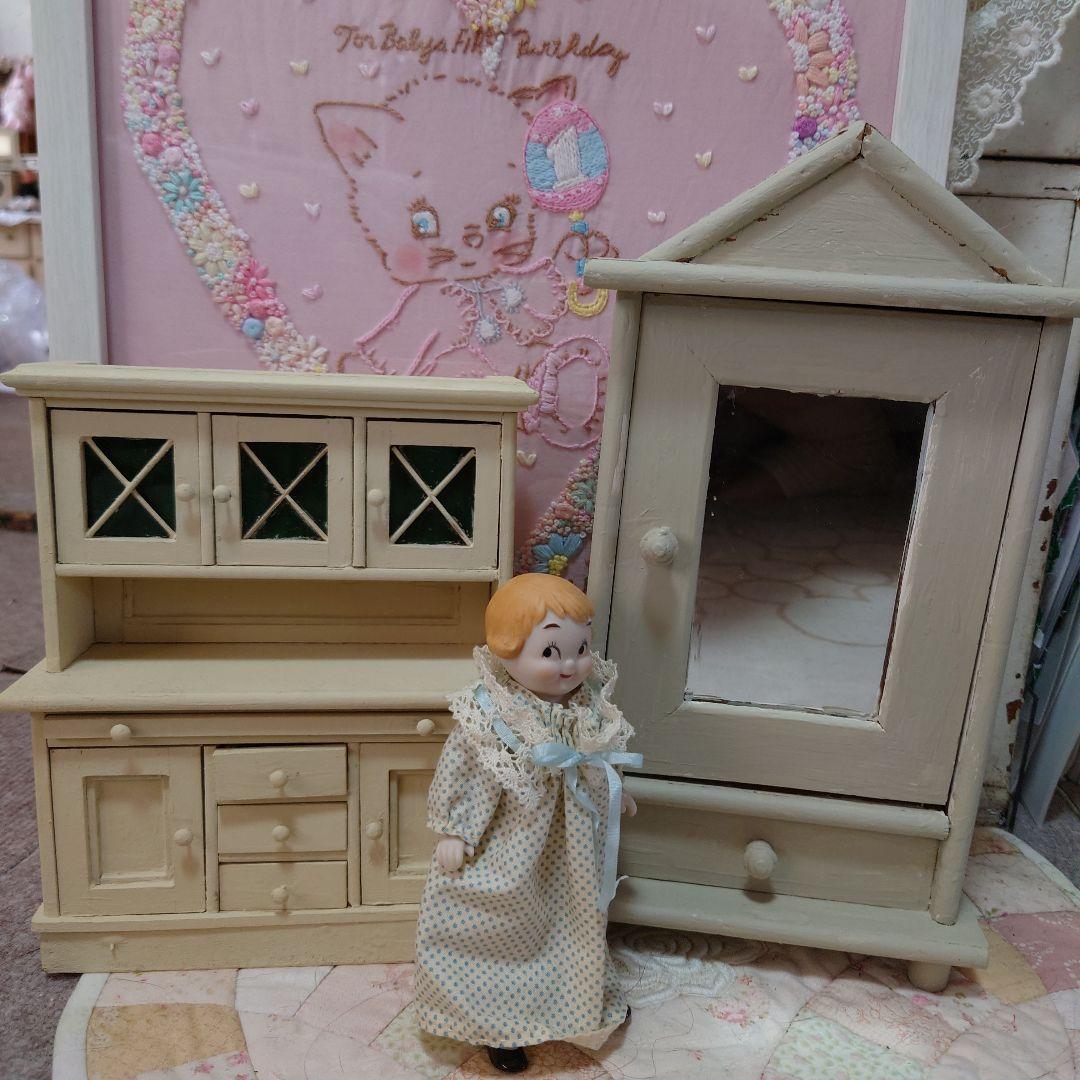 ヴィンテージ、ドールハウス、ドール用キャビネット